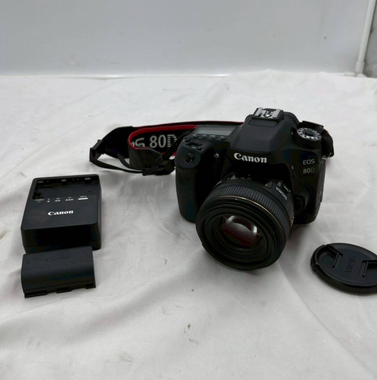 �L���m�� ��჌�t�J�����uEOS 80D�v�𔃂����܂����I